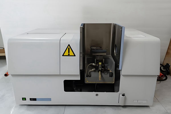 原子吸收光谱仪